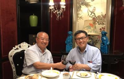 Danies Wang先生和加州财务长John Chiang共进午餐